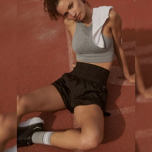 Free People Movement The Way Home Shorts Black Size L NWOT - Picture 9 of 11